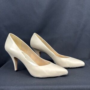 Calico pumps